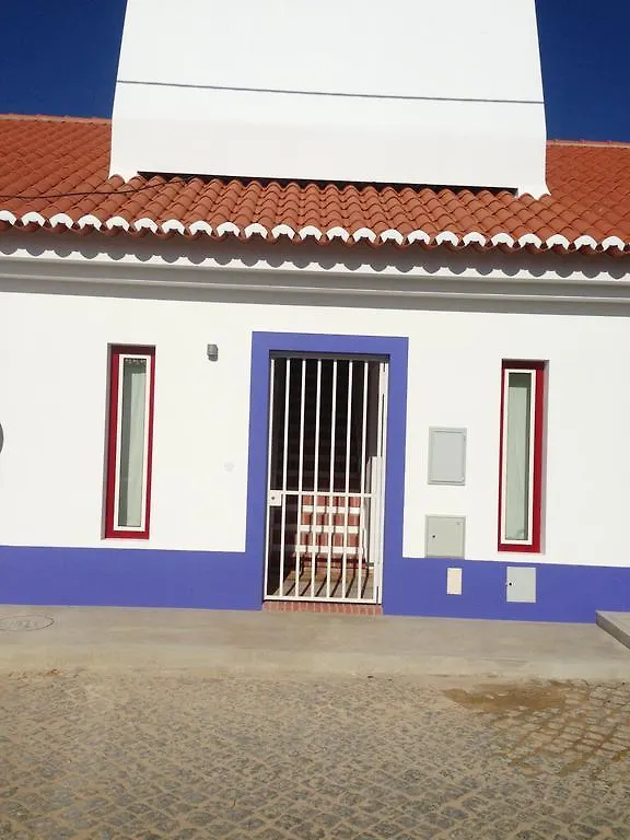 Alojamento de Acomodação e Pequeno-almoço Altinho B&B - Quartos - Rooms - Odeceixe Portugal